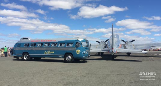 Restored 1947 Flxible Clipper 29B1-47 pilot Model, Hamilton, VIC Feb 2016 Flxible Clipper Bus 1947 29B1-47 pilot Model, Hamilton, Victoria