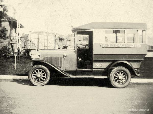 Vintage bus, 1931 Pontiac / Grant, profile shot on Wills Street at Glen Iris Station